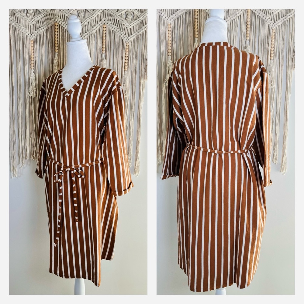 NWT DownEast Adelyn V-Neck Dress